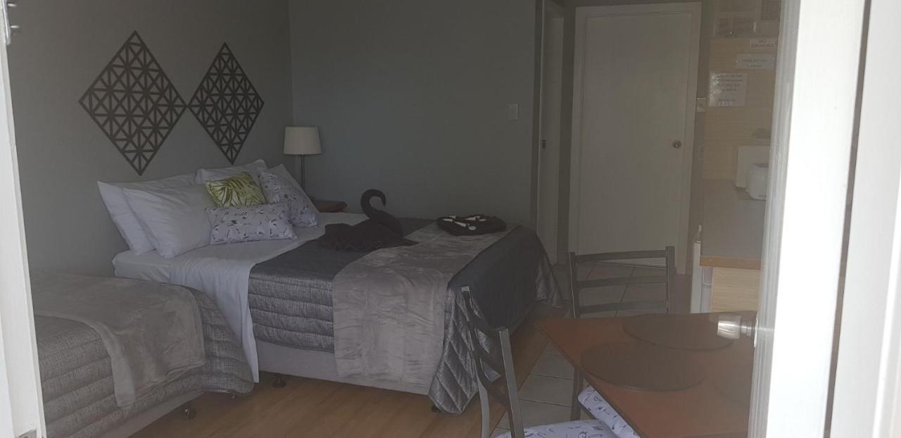 Limassol Motel Лабрадор Екстериор снимка